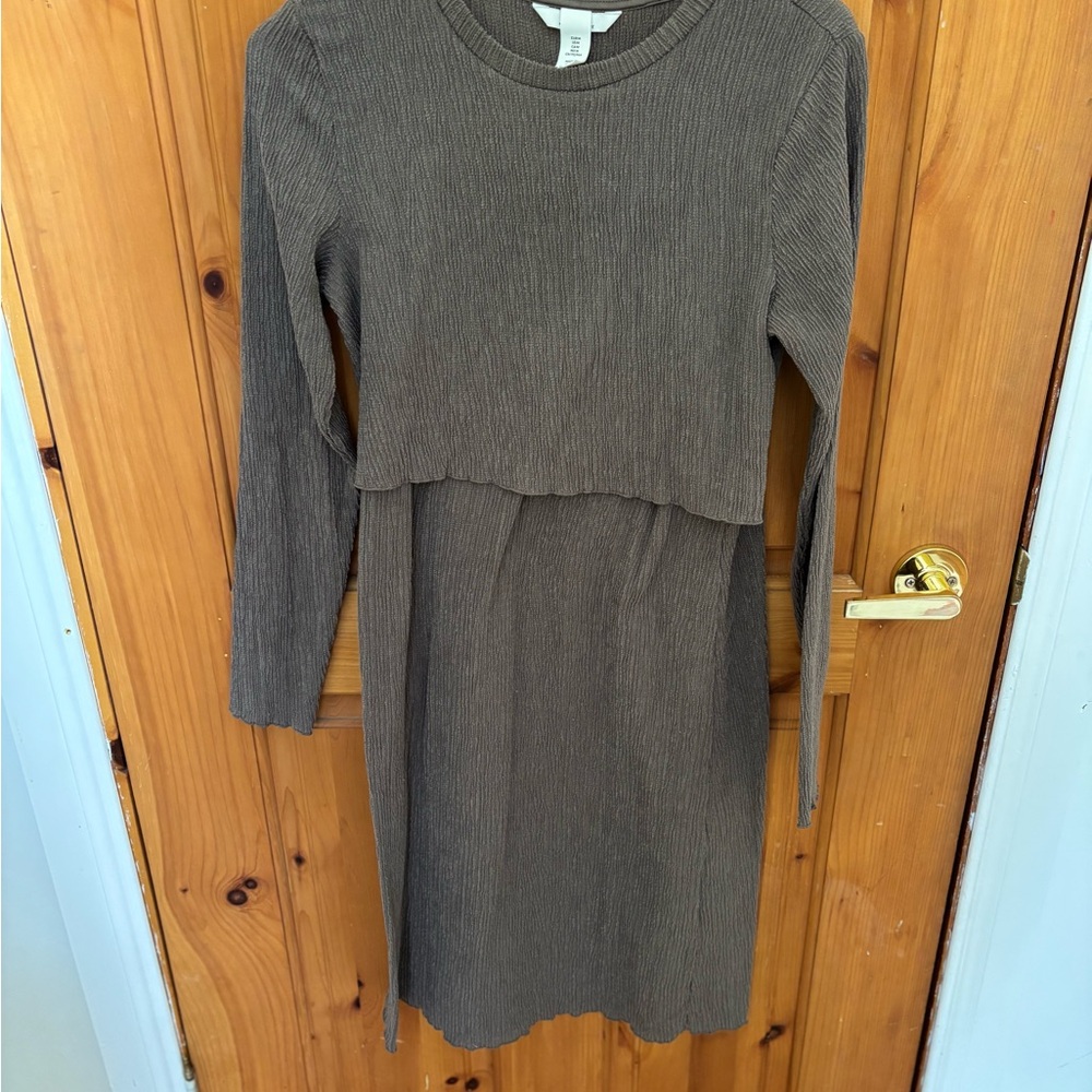 H and M Ribbed Maternity/Nursing Long Sleeve Dress